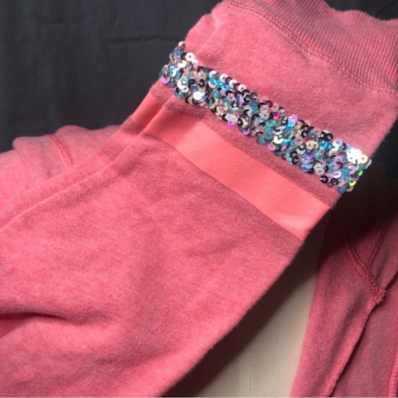 💥RARE💥 VS PINK hoodie - Picture 3 of 5